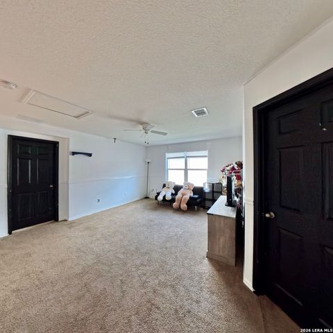 611 Sanderling, San Antonio, TX 78245