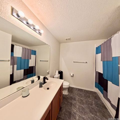 611 Sanderling, San Antonio, TX 78245