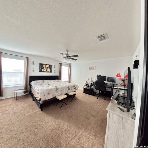 611 Sanderling, San Antonio, TX 78245