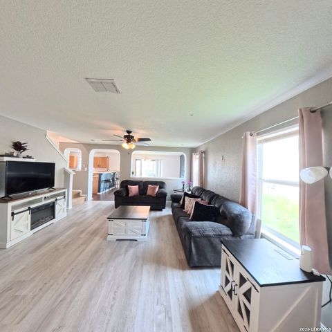 611 Sanderling, San Antonio, TX 78245
