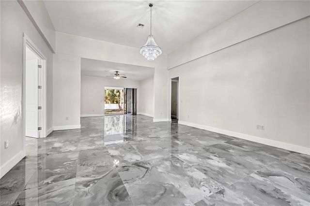 1853 Della DR, Naples, FL 34117