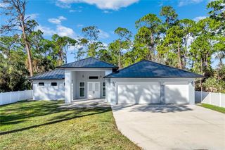 1853 Della DR, Naples, FL 34117