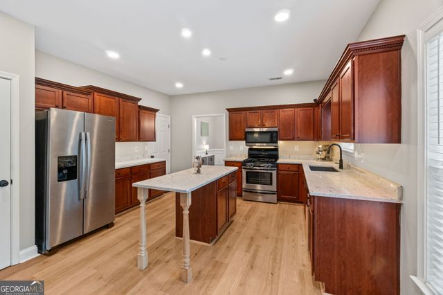 6459 Millstone Cove Drive, Flowery Branch, GA 30542