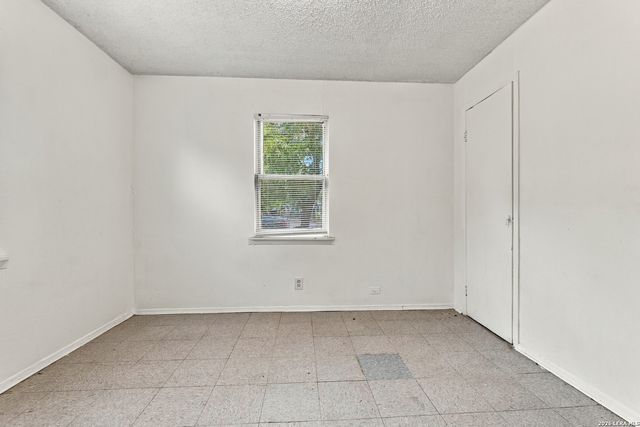 6542 TAHOKA ST, San Antonio, TX 78227