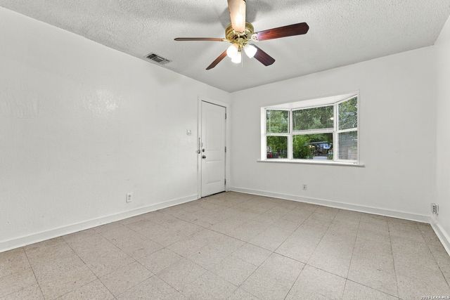 6542 TAHOKA ST, San Antonio, TX 78227
