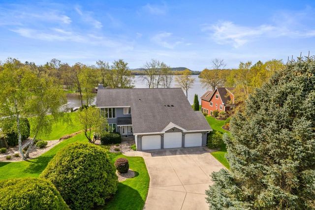 E12805 W Point Drive, Merrimac, WI 53561