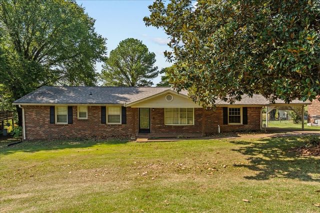 205 Bellview Dr, Mount Pleasant, TN 38474