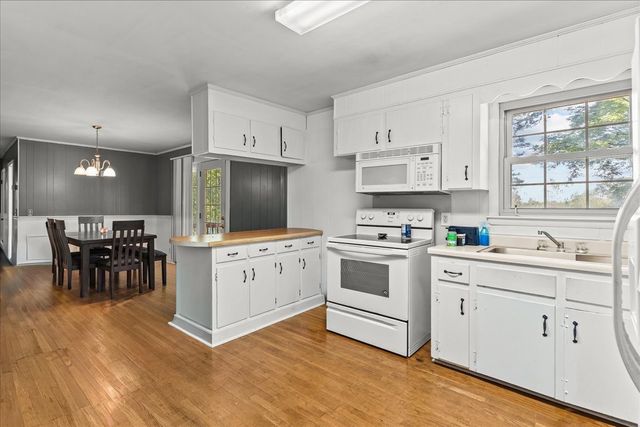 205 Bellview Dr, Mount Pleasant, TN 38474