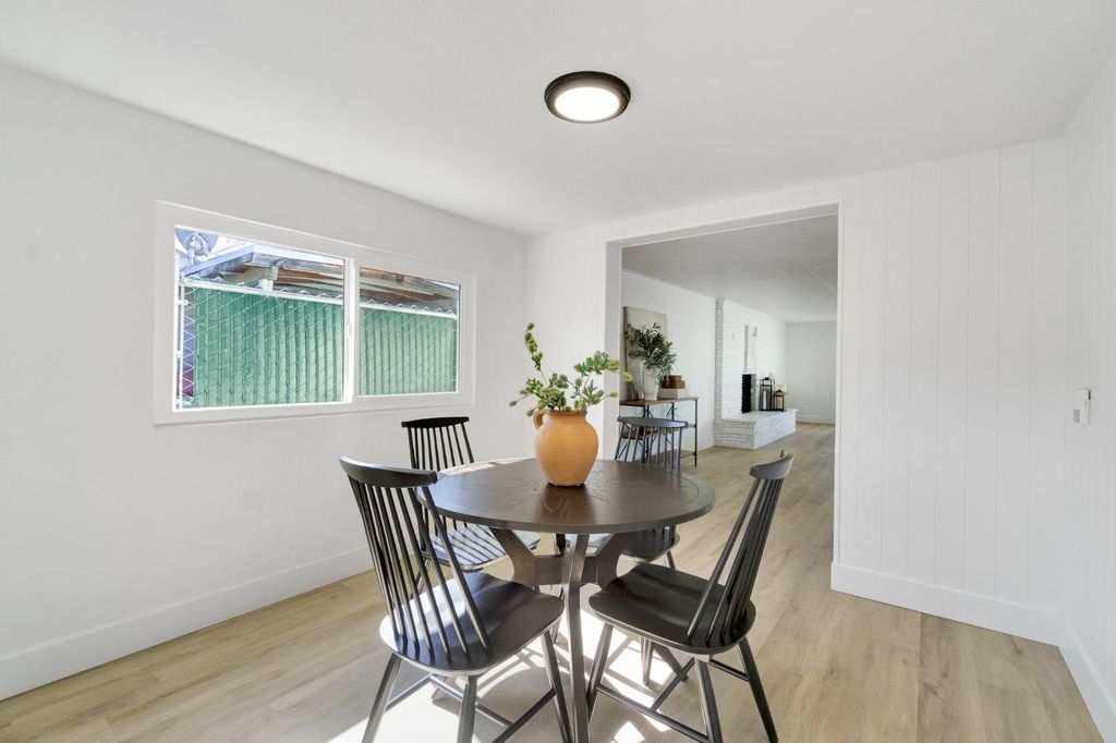 Image 15 of property listing at 2819 E Tyler Avenue, Fresno, CA 93701