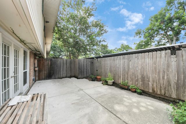 832 Wax Myrtle Lane 832, Houston, TX 77079