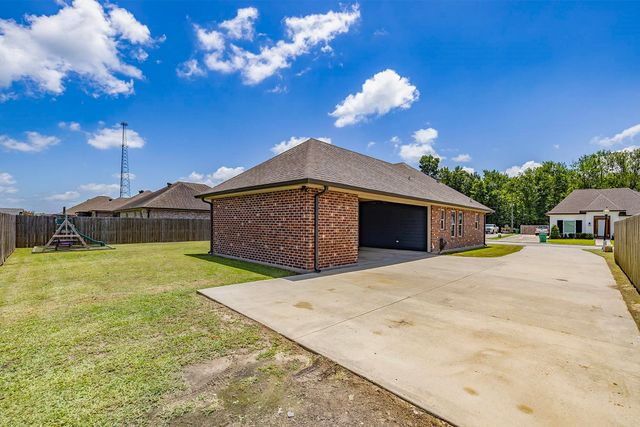 133 Madio Drive, Houma, LA 70364