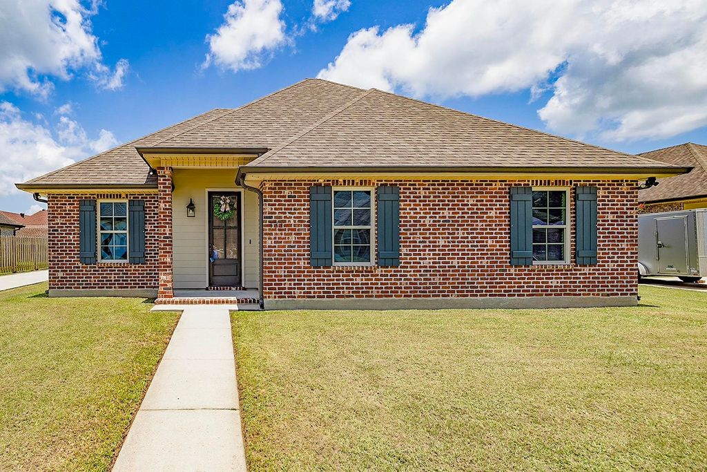 133 Madio Drive, Houma, LA 70364
