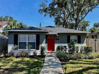 2745 4TH AVENUE S, St Petersburg, FL 33712