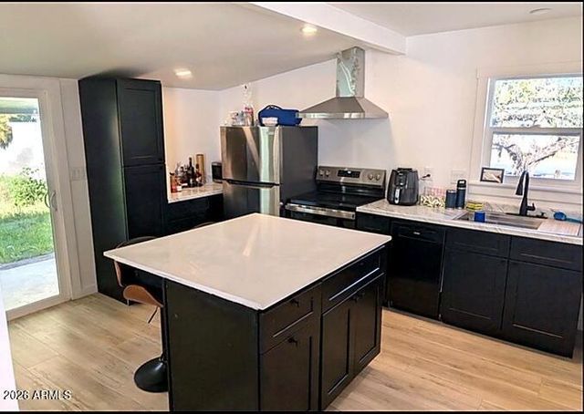 416 E ALICE Avenue, Phoenix, AZ 85020