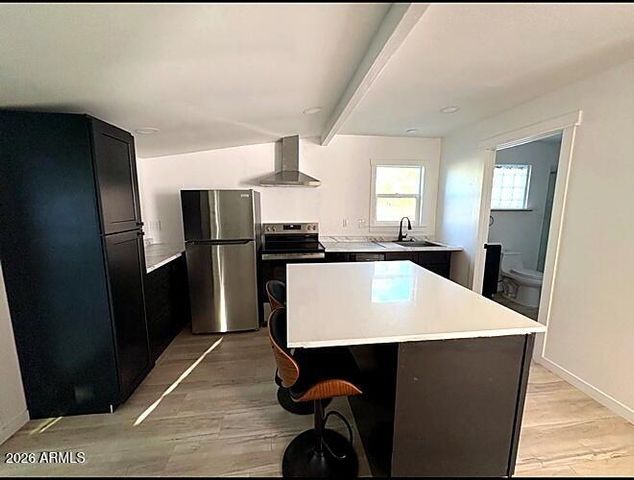 416 E ALICE Avenue, Phoenix, AZ 85020