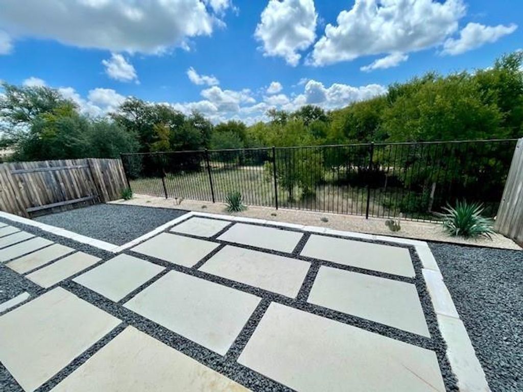 325 Serpens ST, Georgetown, TX 78628