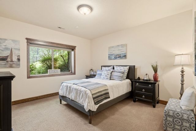 400 N Timberfield Ln, Liberty Lake, WA 99019