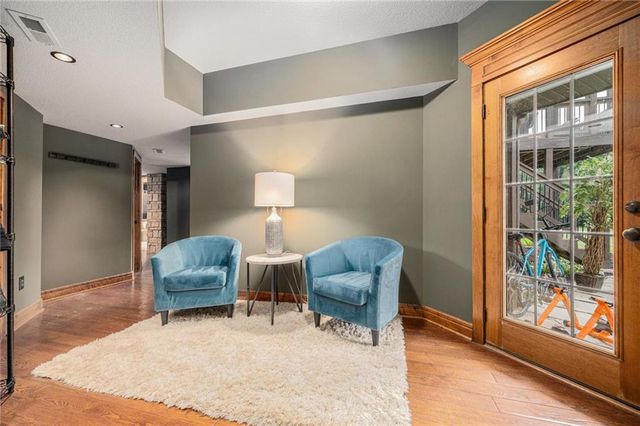 1900 NE 159th Street, Smithville, MO 64089