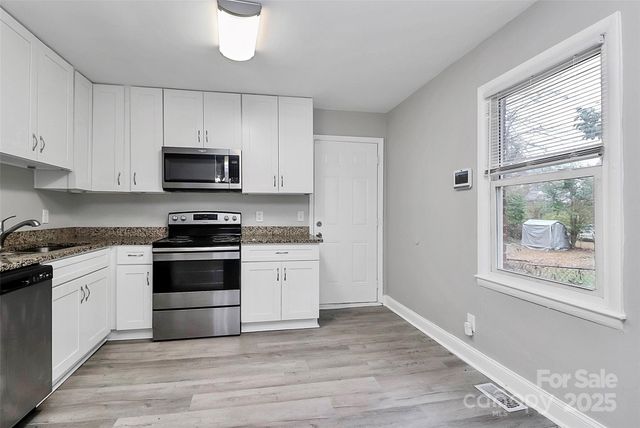 4101 Atmore Street, Charlotte, NC 28205