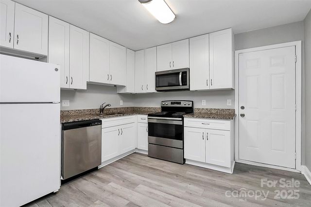 4101 Atmore Street, Charlotte, NC 28205