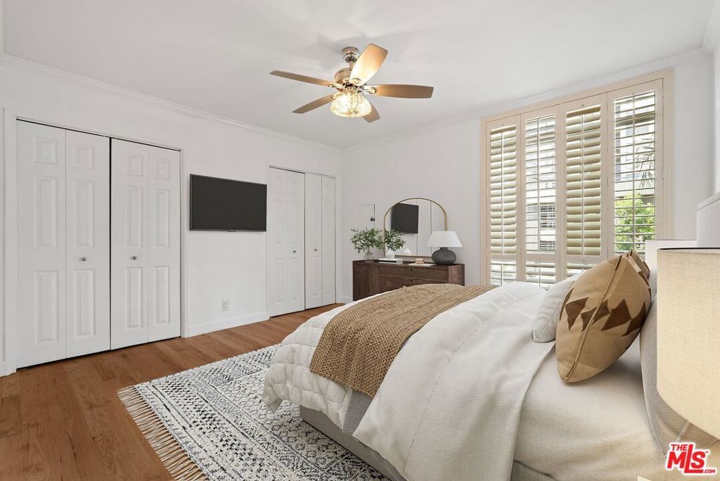 Image 18 of property listing at 7270 Hillside Avenue 302, Los Angeles, CA 90046
