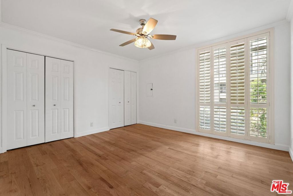 Image 19 of property listing at 7270 Hillside Avenue 302, Los Angeles, CA 90046