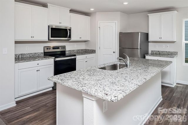 1216 Nia Road, Charlotte, NC 28215