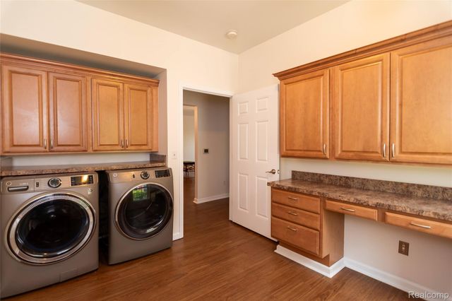 616 Superior Boulevard, Wyandotte, MI 48192