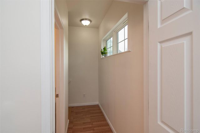 616 Superior Boulevard, Wyandotte, MI 48192