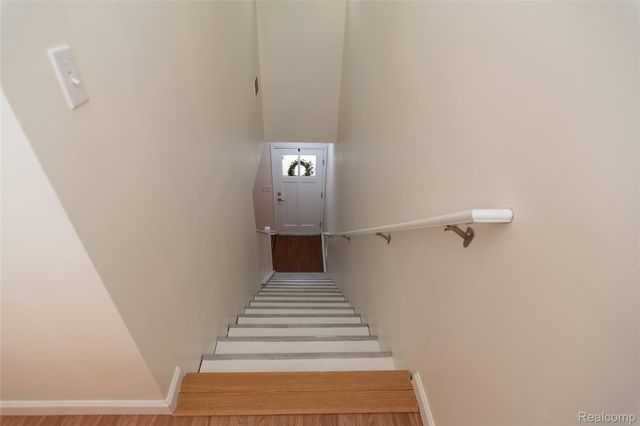 616 Superior Boulevard, Wyandotte, MI 48192