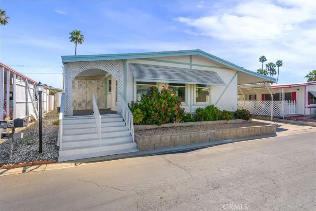 601 N Kirby st 118, Hemet, CA 92544