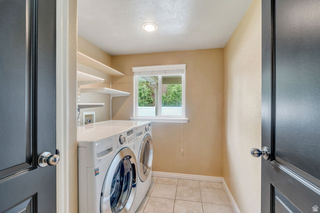 10552 S CREST HAVEN CT, South Jordan, UT 84095