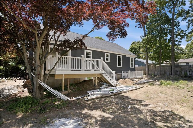 133B Shinnecock Avenue, Mastic, NY 11950