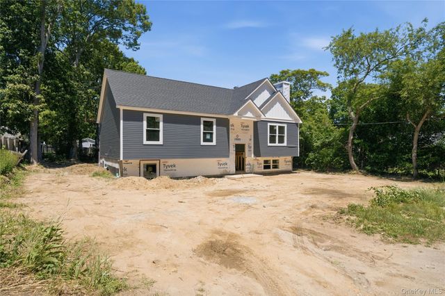 133B Shinnecock Avenue, Mastic, NY 11950