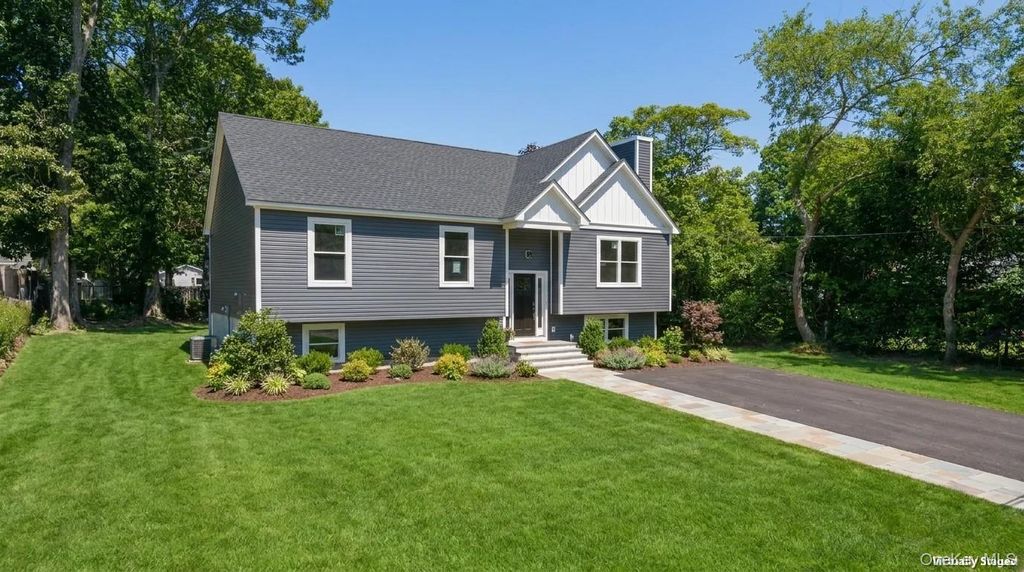 133B Shinnecock Avenue, Mastic, NY 11950