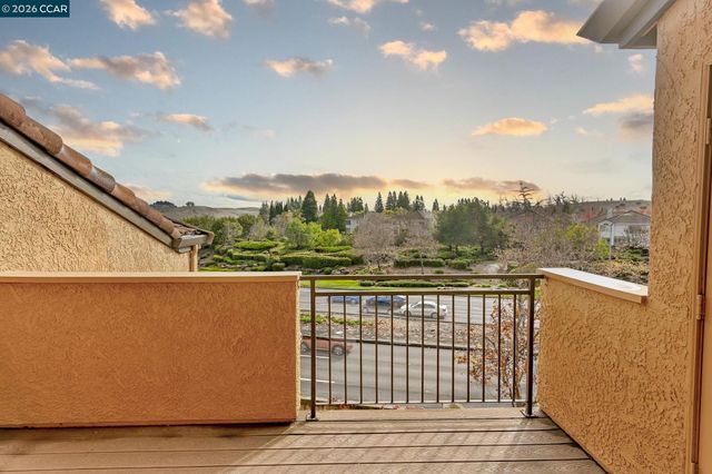 440 Bollinger Canyon Ln. 396, San Ramon, CA 94583