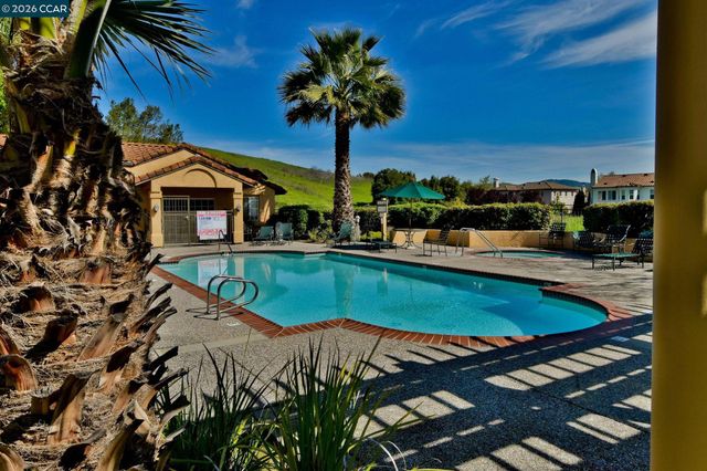 440 Bollinger Canyon Ln. 396, San Ramon, CA 94583