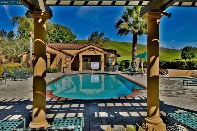 440 Bollinger Canyon Ln. 396, San Ramon, CA 94583