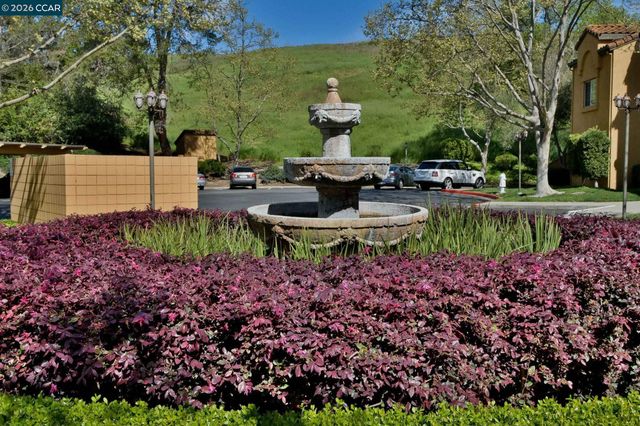 440 Bollinger Canyon Ln. 396, San Ramon, CA 94583