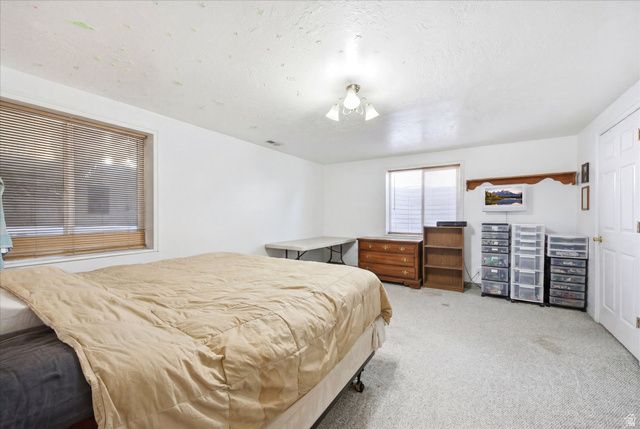 55 E 600 S, Kaysville, UT 84037