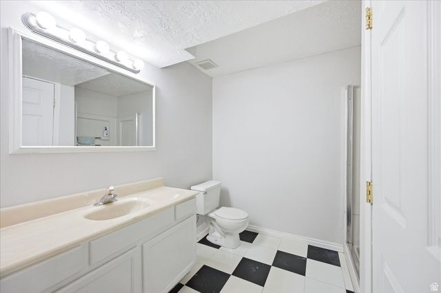 55 E 600 S, Kaysville, UT 84037