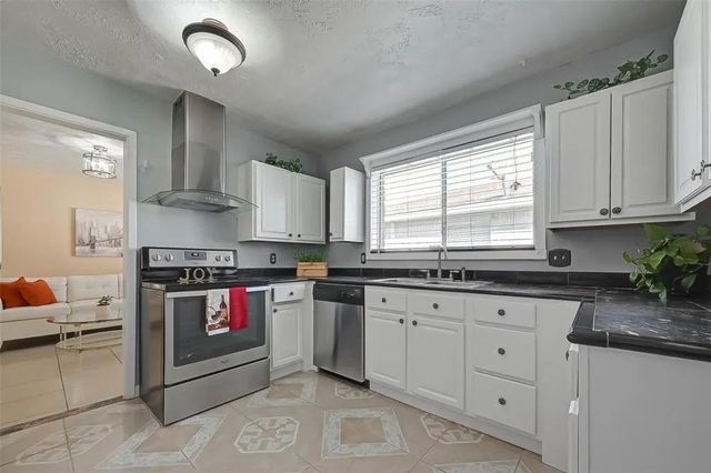 10431 Odessa Drive, Sugar Land, TX 77498