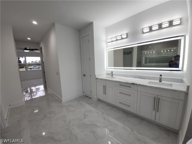 3983 33rd AVE NE, Naples, FL 34120