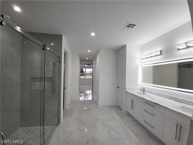 3983 33rd AVE NE, Naples, FL 34120