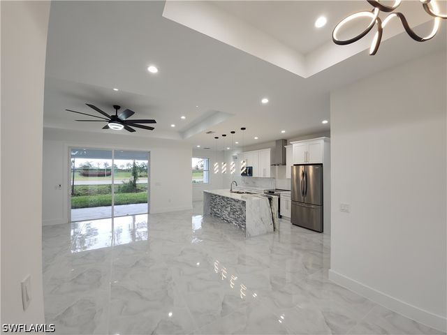 3983 33rd AVE NE, Naples, FL 34120