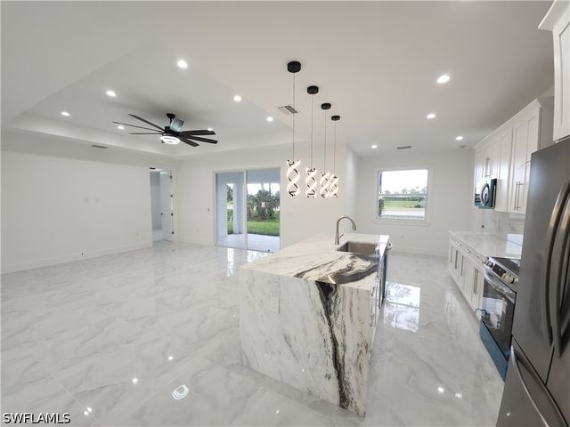 3983 33rd AVE NE, Naples, FL 34120