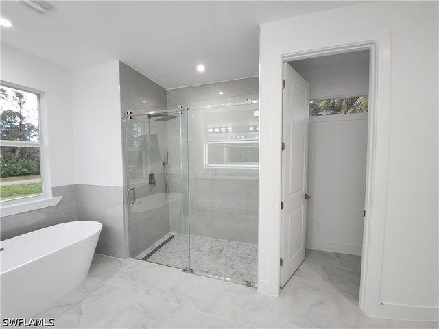3983 33rd AVE NE, Naples, FL 34120