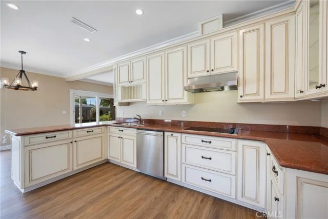 13532 Flint, Santa Ana, CA 92705