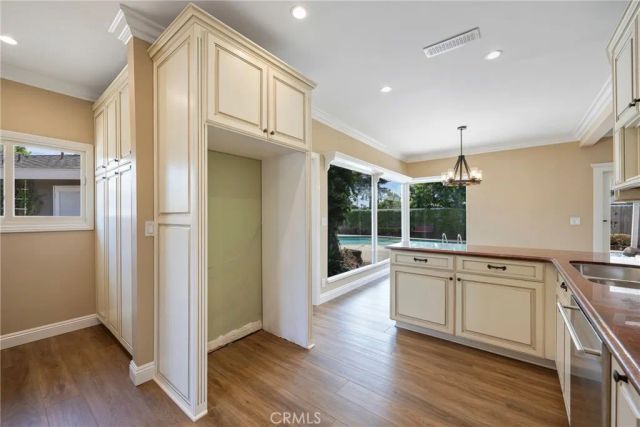 13532 Flint, Santa Ana, CA 92705