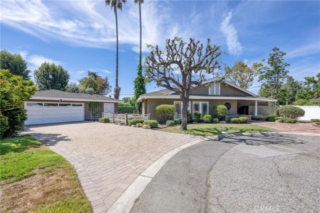 13532 Flint, Santa Ana, CA 92705